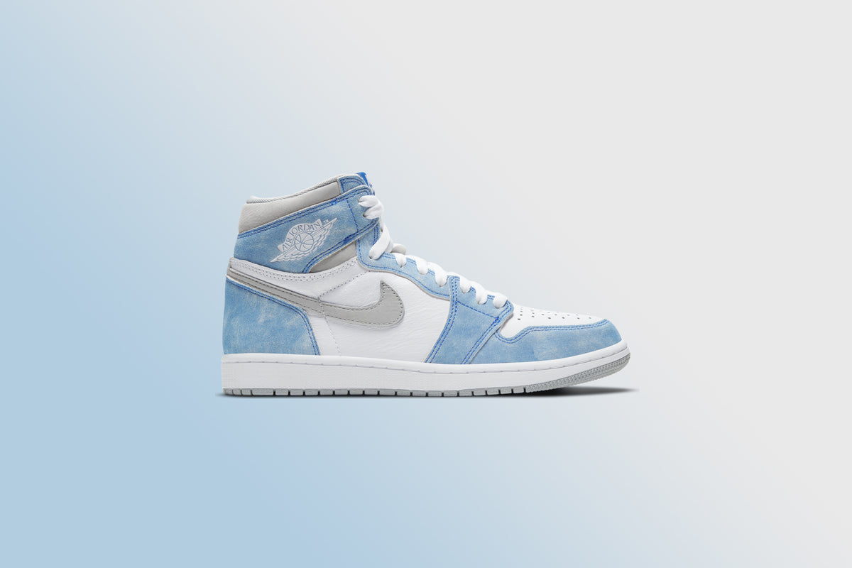 Air Jordan 1 Retro High OG ‘Hyper Royal’ Release on April 17th