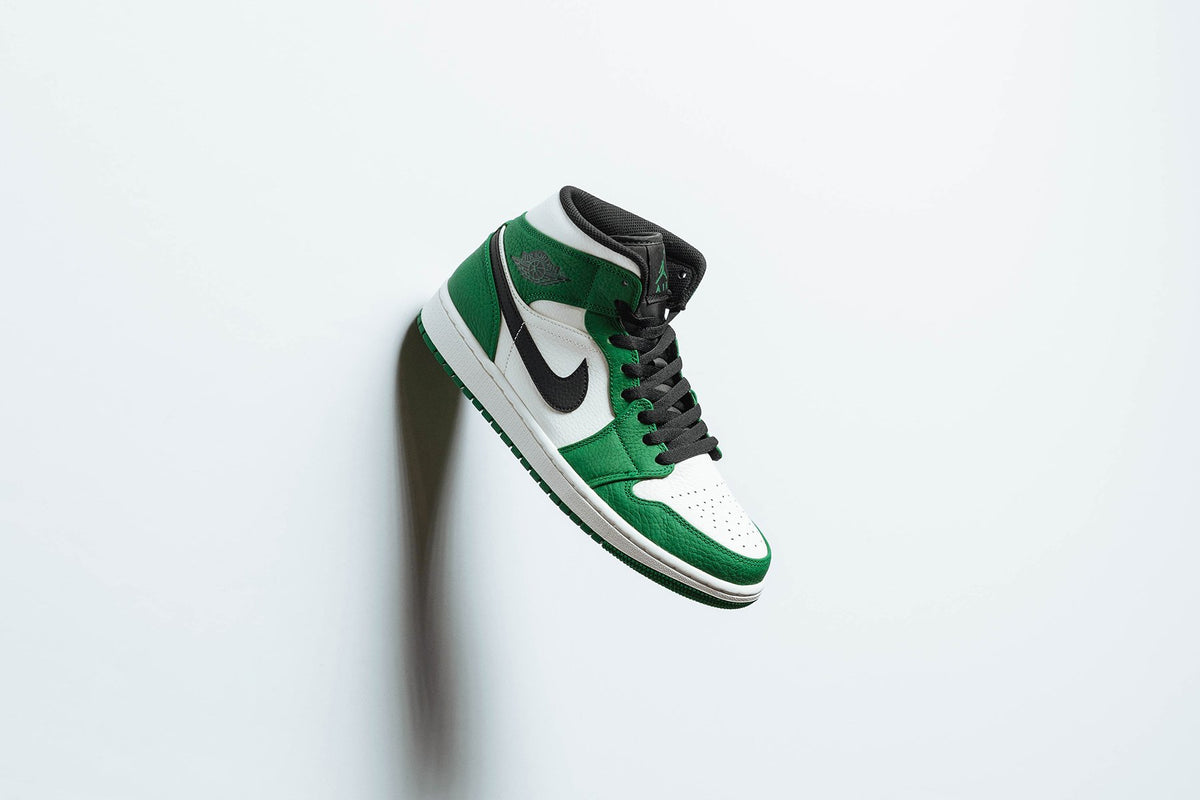 Air Jordan 1 Mid SE "Pine Green/Black" Available Now