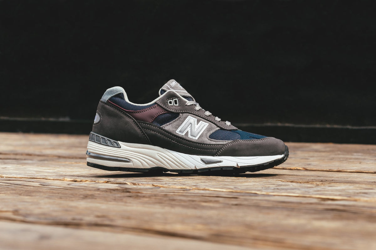New Balance 991GNN "Grey/White" Available Now