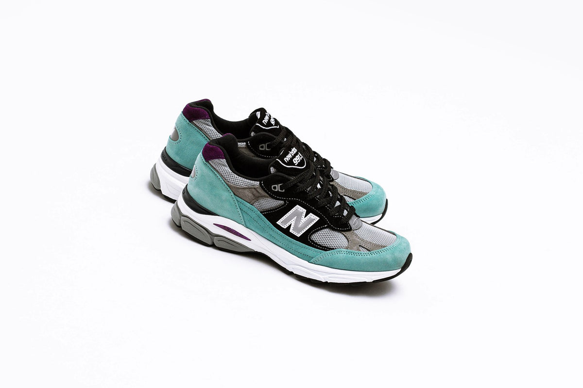 New Balance 991 "Mint/Grey" Available Now