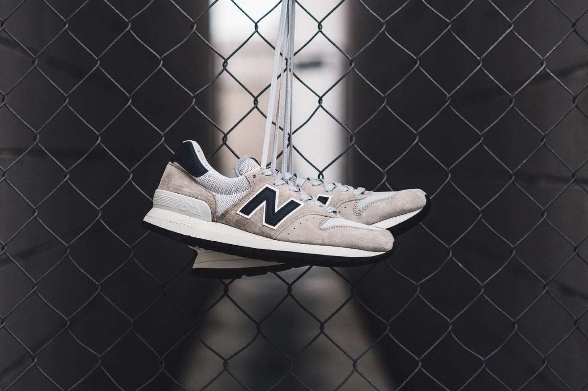 New Balance 995 In Off White/Navy Available Now
