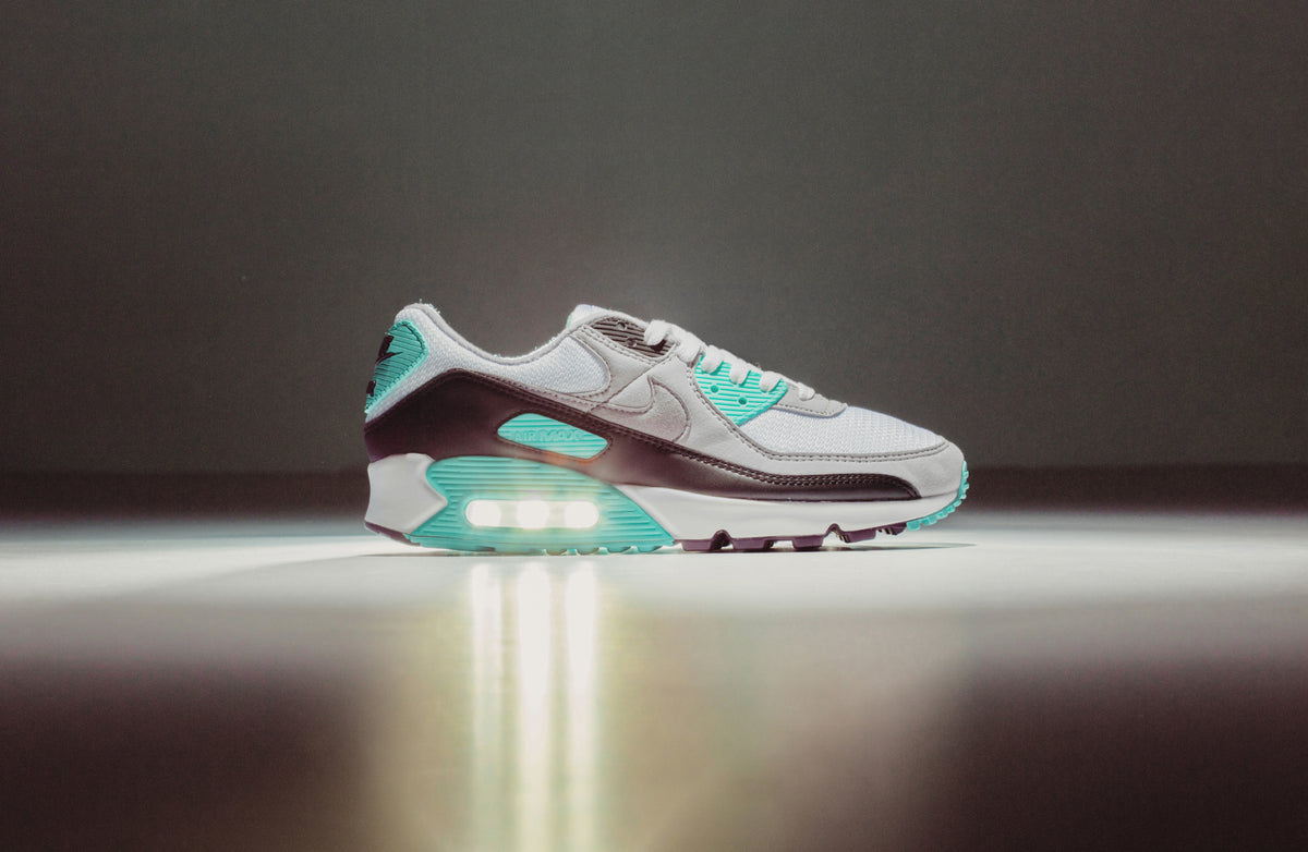Nike Air Max 90 'Hyper Turquoise' Releasing March 1