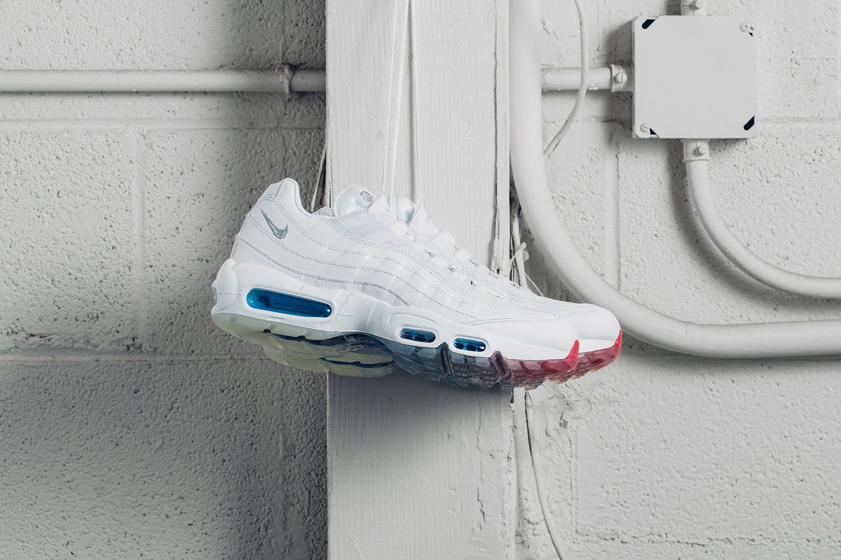 Nike Air Max 95 "Photo Blue" Available Now