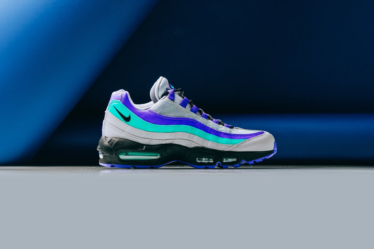 Nike Air Max 95 OG "Wolf Grey/Black/Indigo Burst" Available Now