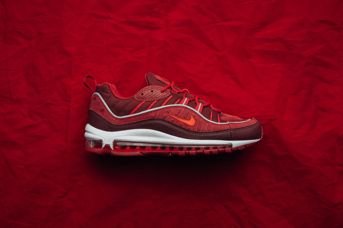Nike Air Max 98 SE "Team Red/Habanero Red" Coming Soon