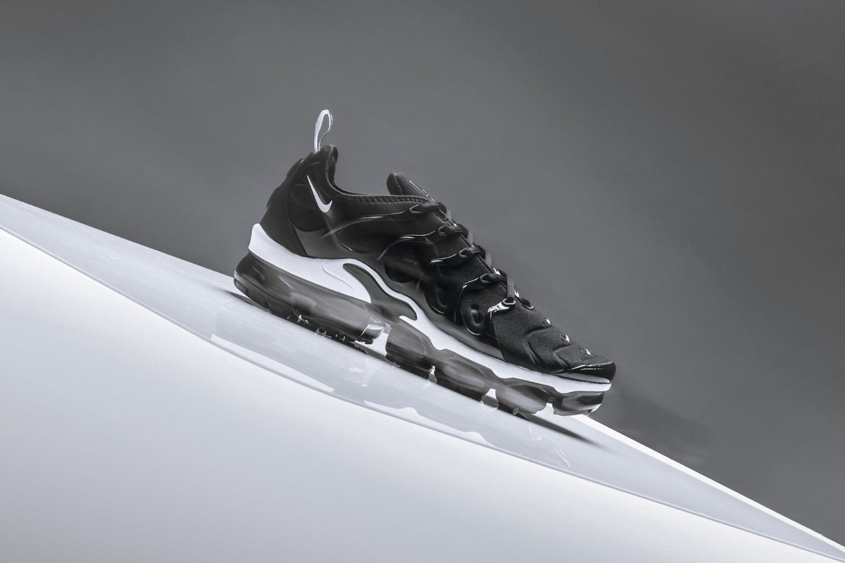 Nike Air VaporMax Plus "Black/White" Available Now