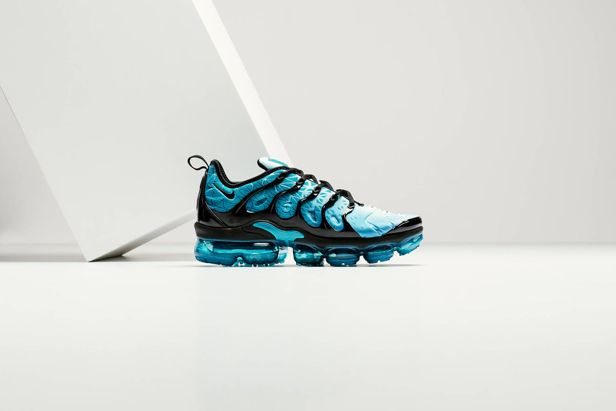 Nike Air VaporMax Plus "Spirit Teal/Black/Green Abyss" Available Now