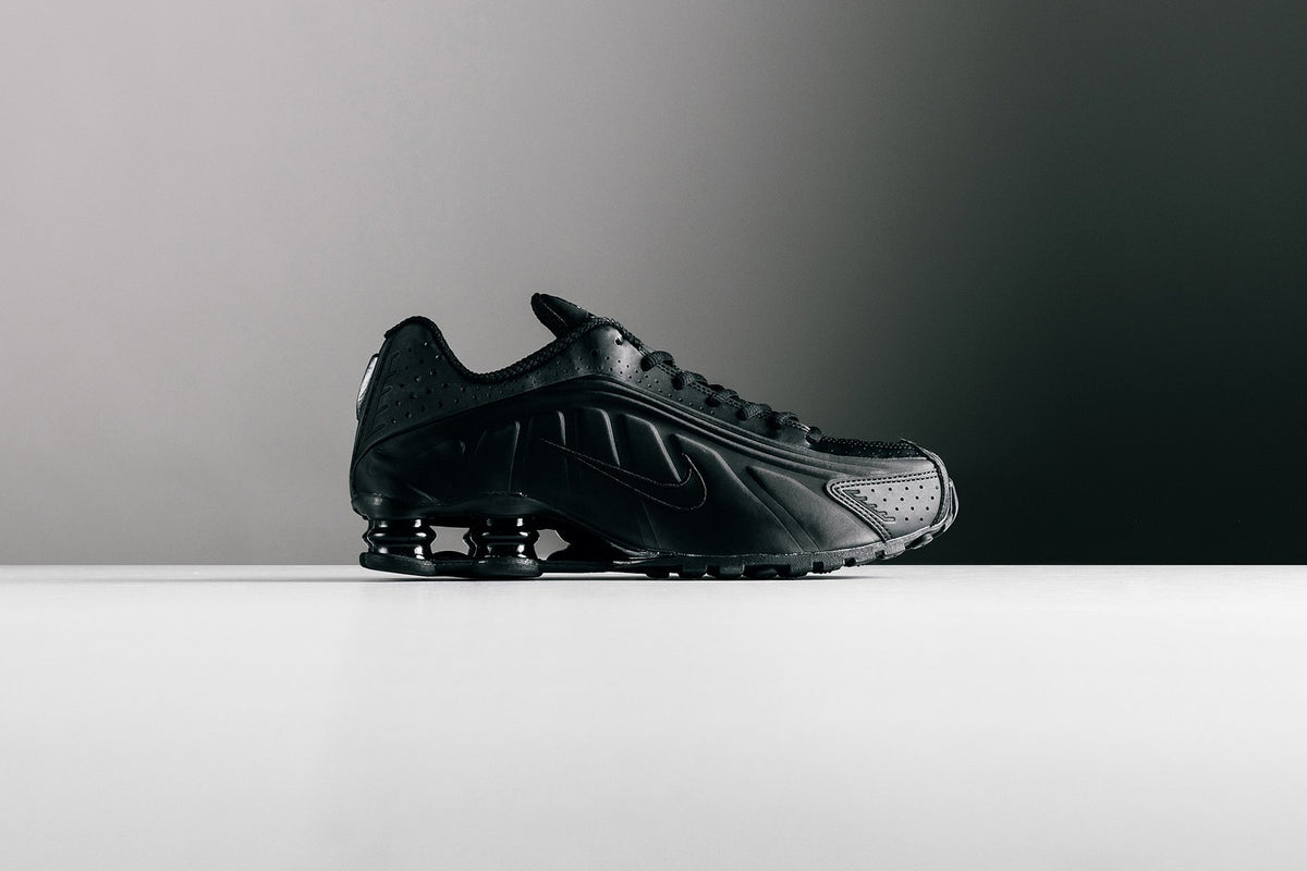 Nike Shox R4 "Black/Black-Black" Now Available