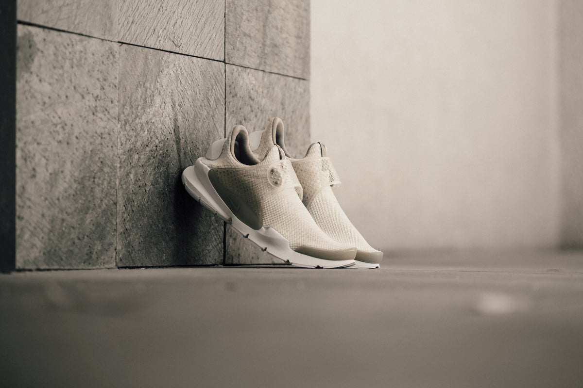 Nike Sock Dart SE In Sail/Cobblestone Available Now