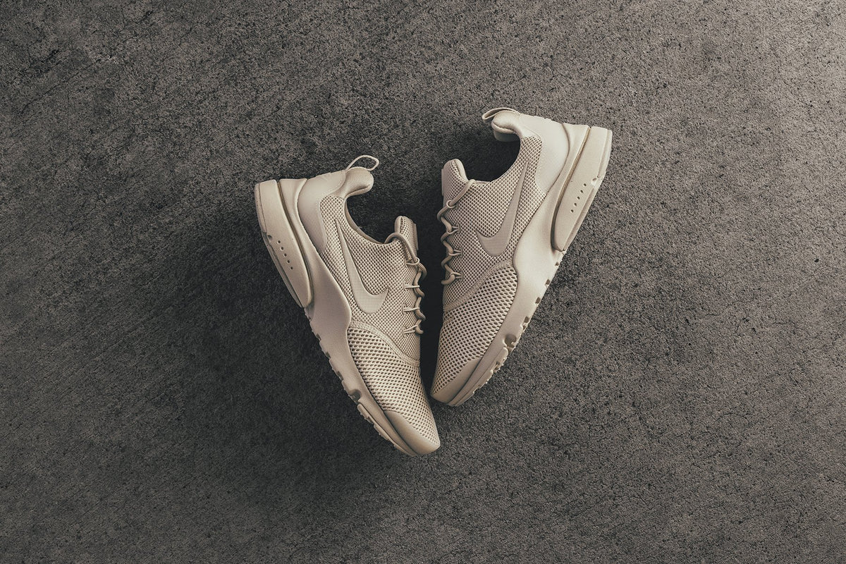 Nike Women's Presto Fly 'Oatmeal' Available Now