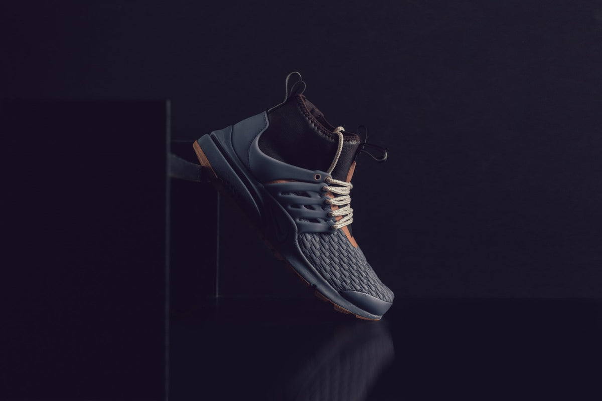 Nike Women's Air Presto Mid Utility Premium "Light Carbon/Port Wine" Available Now