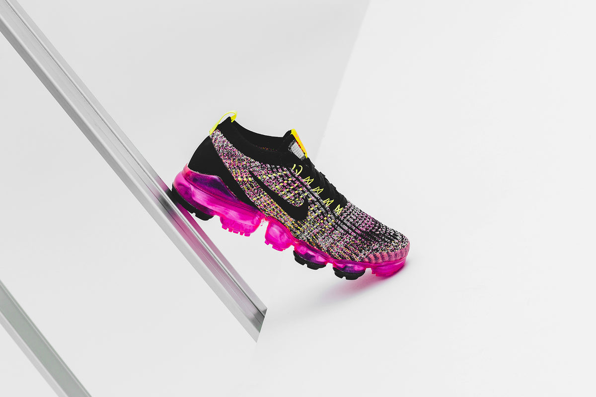Nike Women's Air VaporMax Flyknit 3 "Black/Pink Blast" Available Now