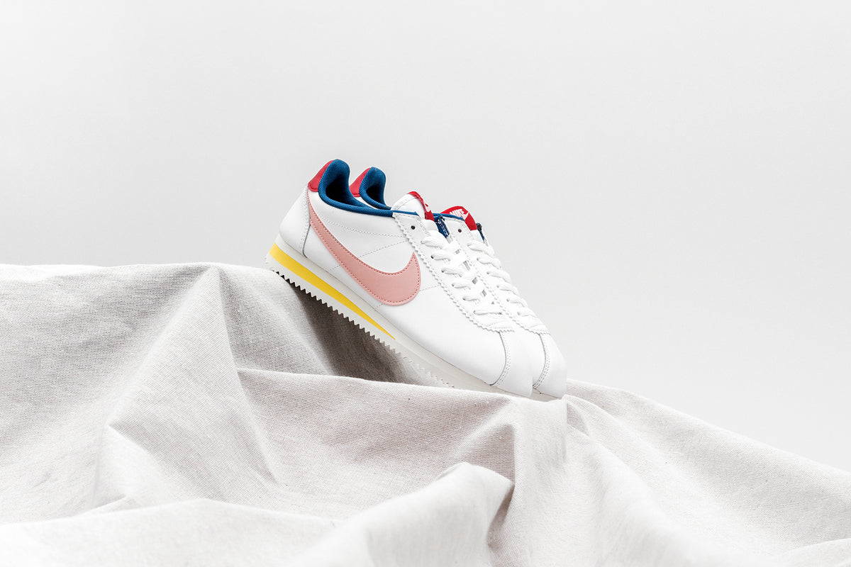 Nike Women's Classic Cortez Leather "Coral Stardust/Gym Red" Available Now