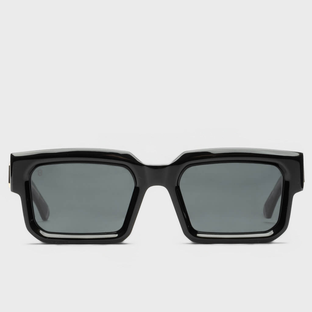 Titan - Black