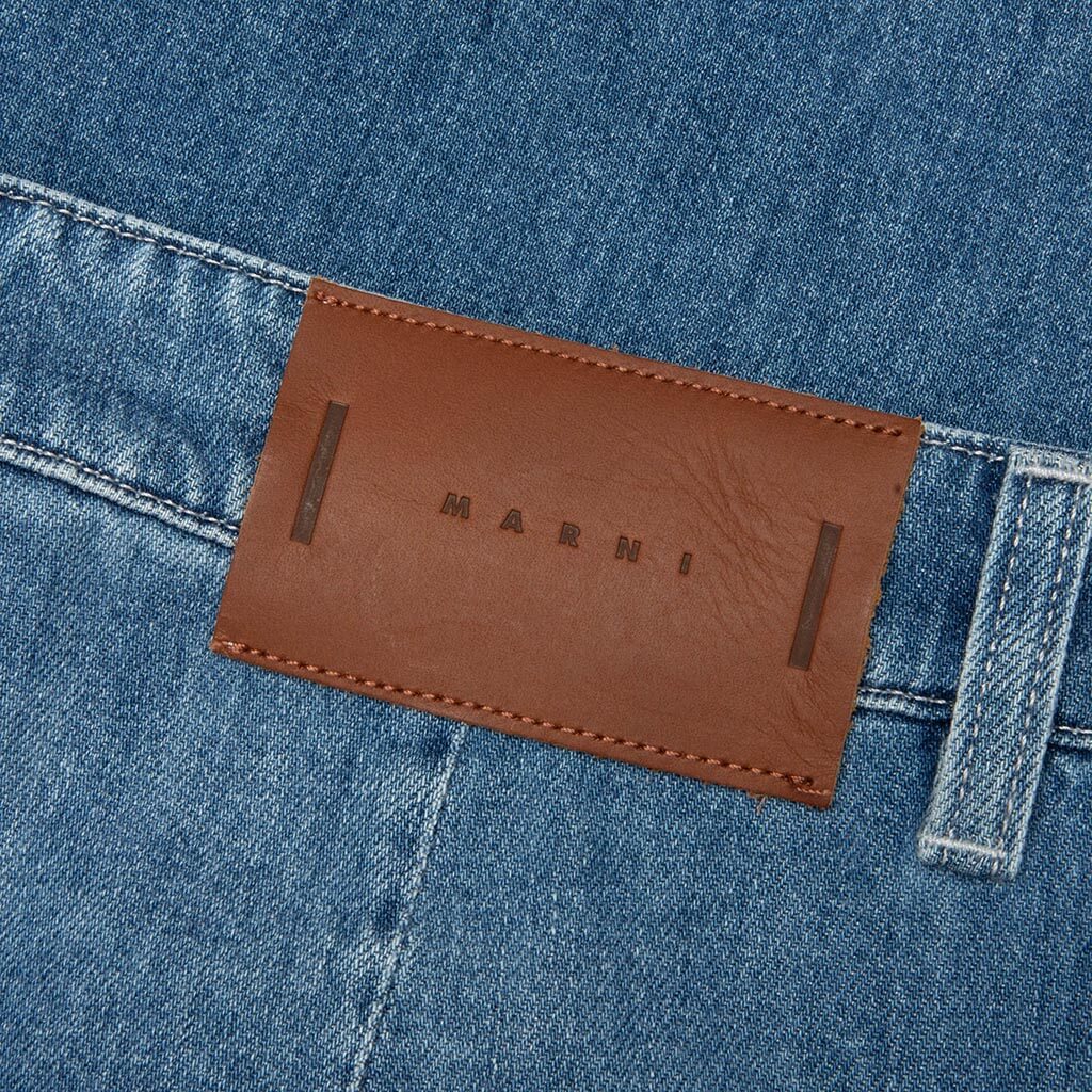 Feature